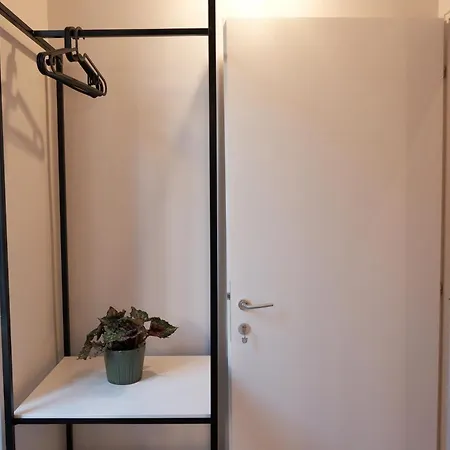 Numi Oda ve Kahvaltı Roma